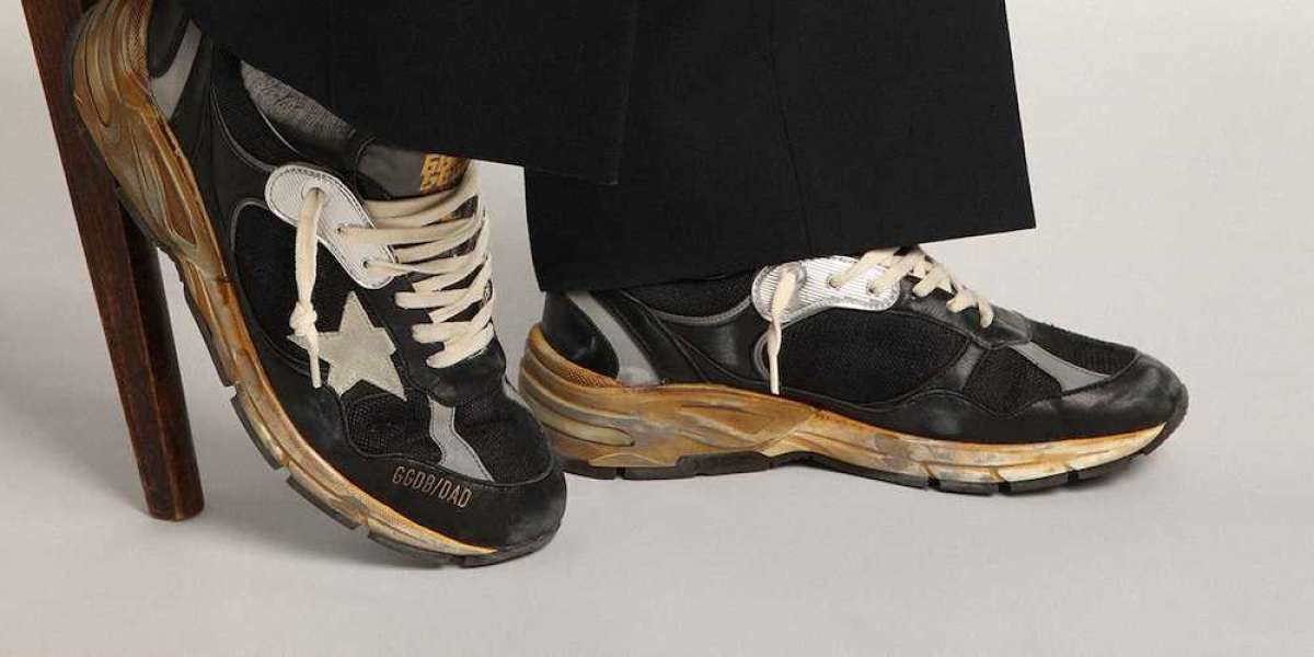 Golden Goose Sneakers a relaxed air to the rigorous discipline